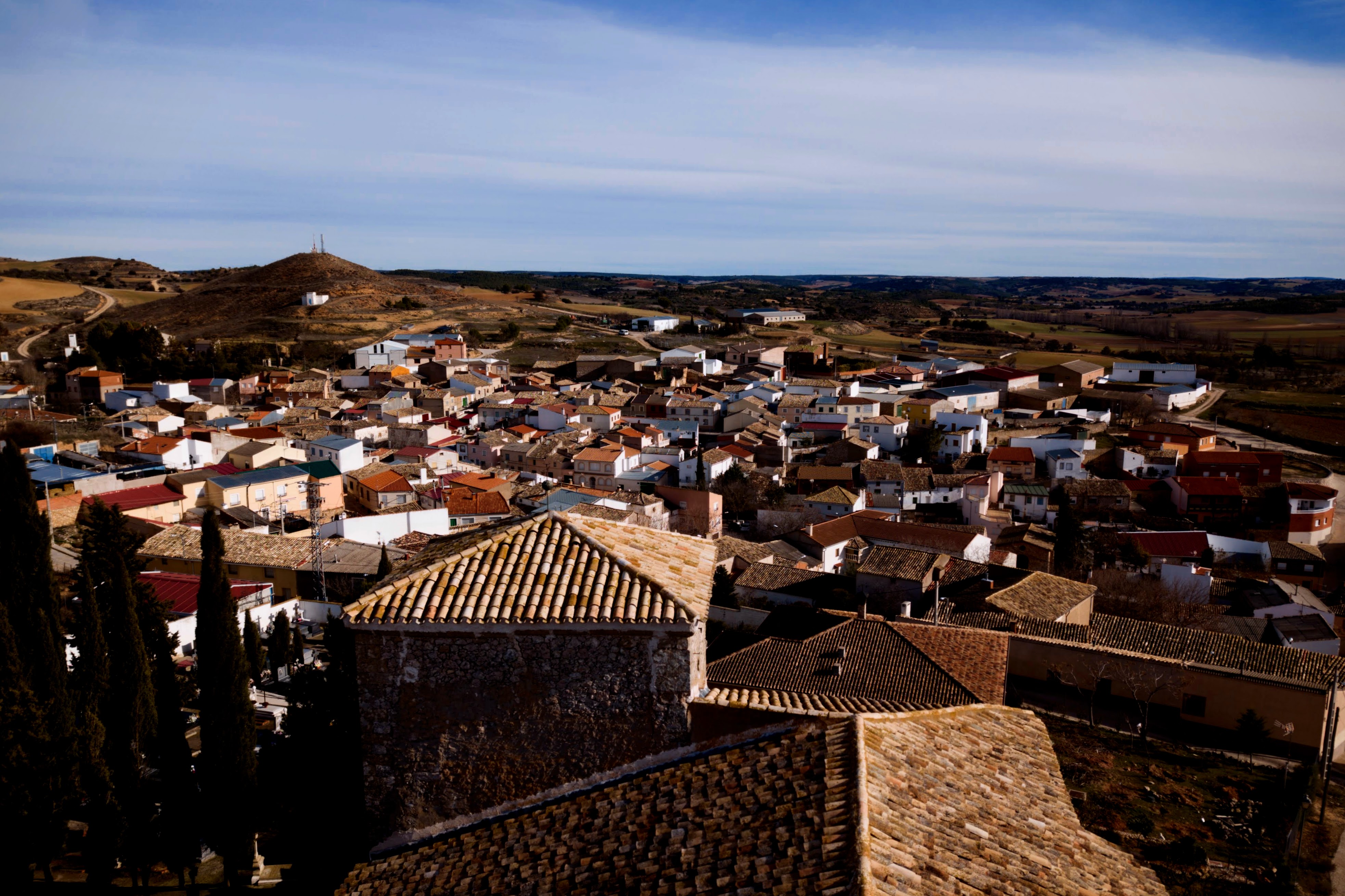 Vista del casco urbano y del paisaje de Belmontejo